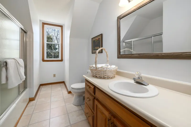 Porcelain tile flooring in a bright Arizona bathroom